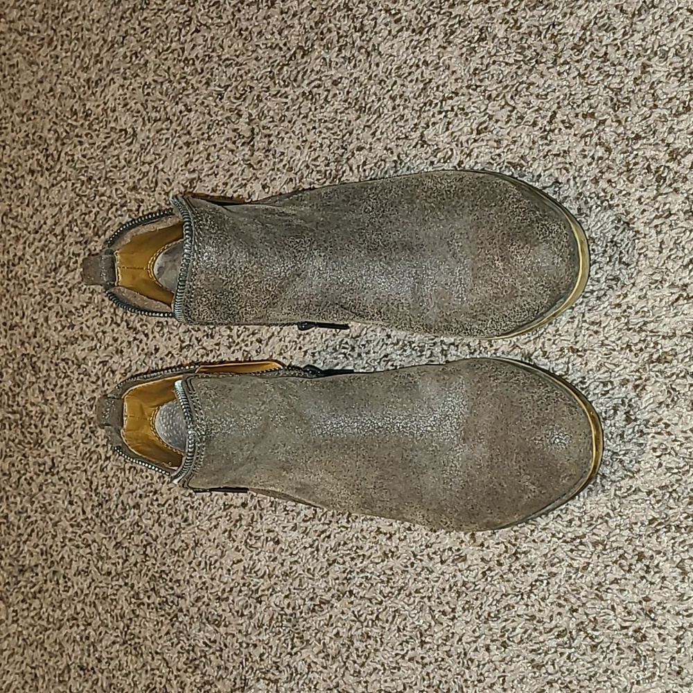 Lucky Brand size 7.5 Women's booties, brown leather